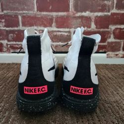 Lunae Magista 2 Flyknit FC
Football Club
Nike