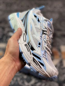 Off-White™ Be Right Back Sneaker BRB 3