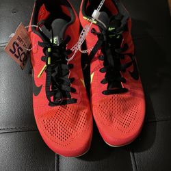 Brand new Nike shoes size 6👟 