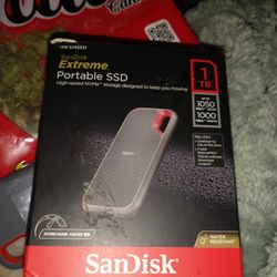 SanDisk Extreme Portable SSD 1Tb NIB