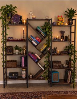 Like new 6‘ x 6‘ beautiful Industrial Bookshelf Set