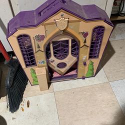 MONSTER HIGH SCHOOL