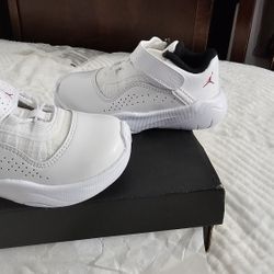 Jordan AJ 11 CMFT Low Size 6T