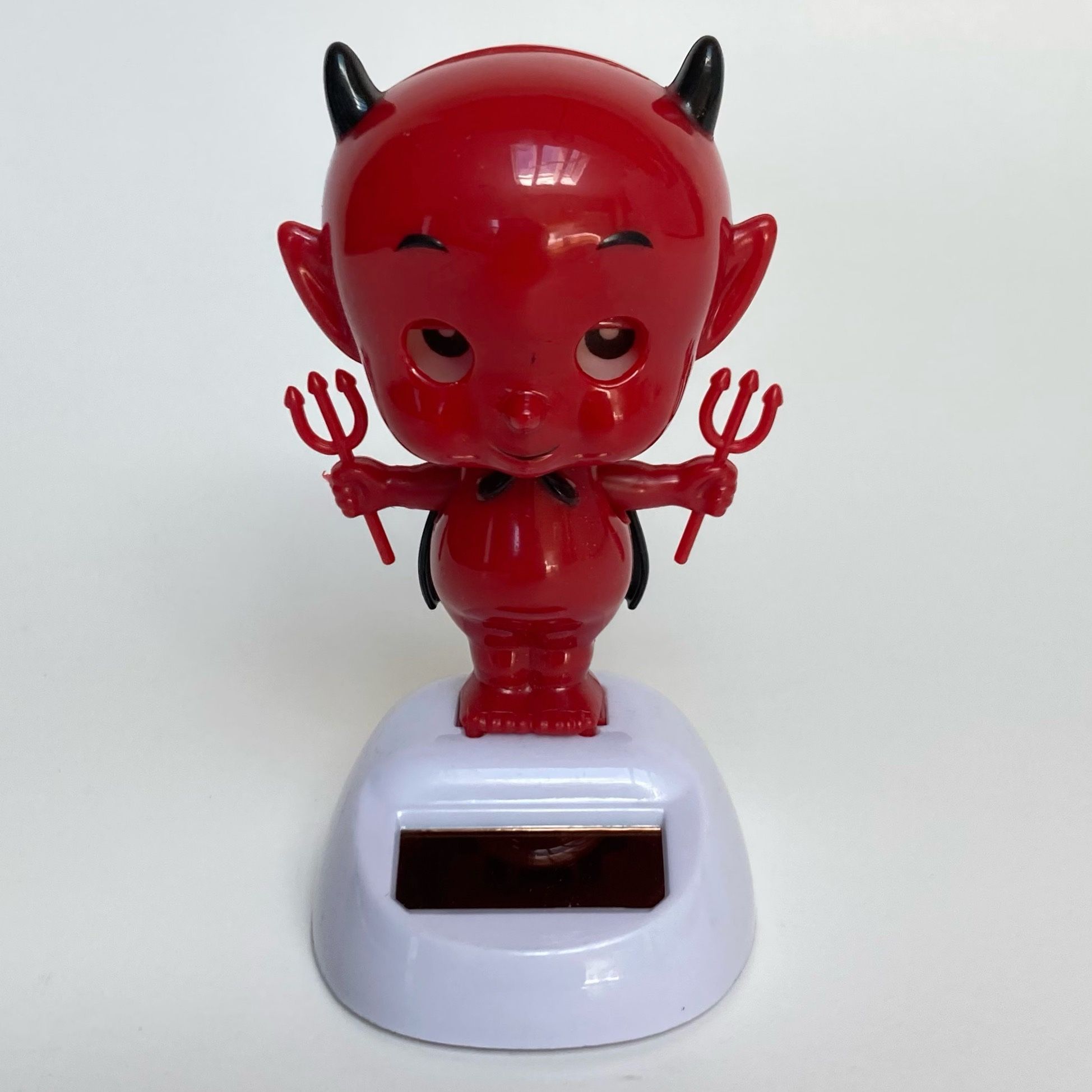 NOS Solar Dancing Devil - 2016