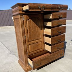 Big Dresser 