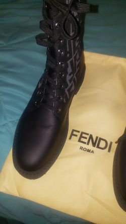 Brand KNEW Fendi BOOTS 👢 