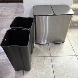 GarveeHome 2 x 10.6 gal Stainless Steel Double Trash Can with Lid for Kitchen, Large Dual Trash and Recycle Bin Combo, Step-on Kitchen Metal Garbage C