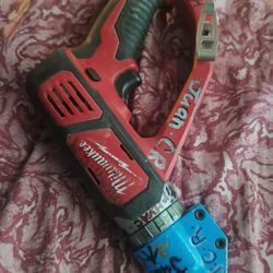 Milwaukee M18 Double Cut 