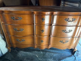 French Provincial 9-Drawer Wood Dresser