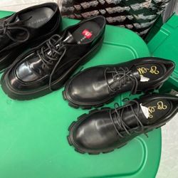 2 pair women’s shoes, So Me and Steve Madden , take both for $20(Each for $10)