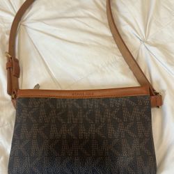 MK Purse 