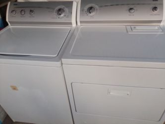Nice Kenmore 600 Washer Dryer gas Set