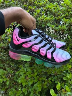 Air Maxs for sale size 10