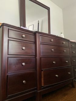 Free dresser with mirror