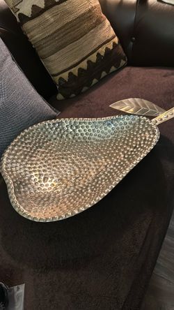 Large Pewter Pair  22” long 13 “ wide  a great coffee table piece or decoration  100$ pk up Everett Mall way