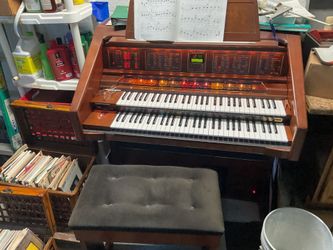 Lowery Organ