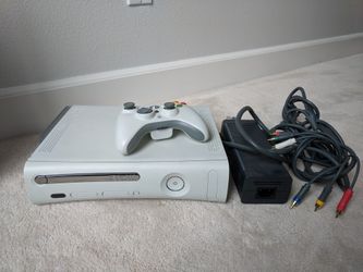 Xbox 360 game system console great condition