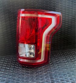 2015 2016 2017 Ford F-150 F150 Right Passenger Side Tail Light OEM