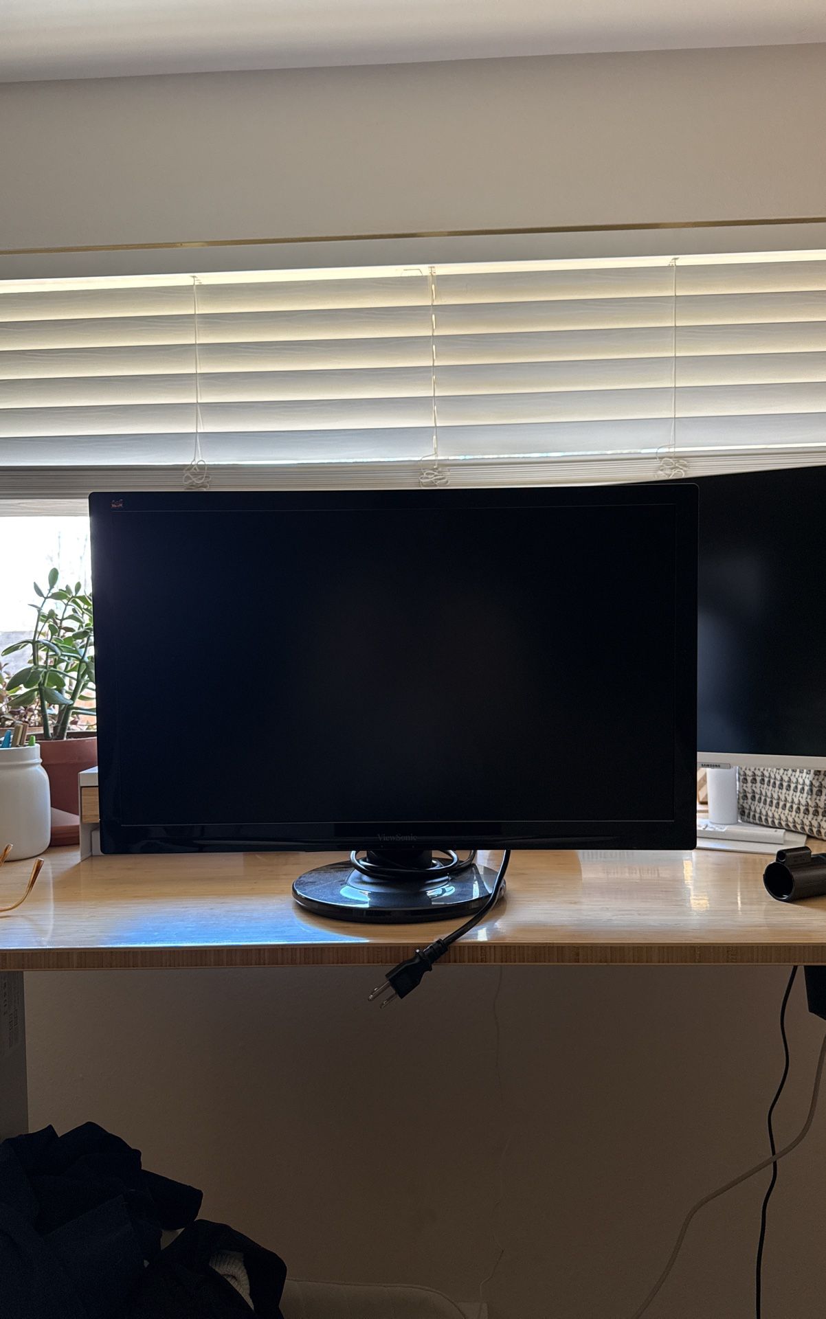Like-New ViewSonic Monitor