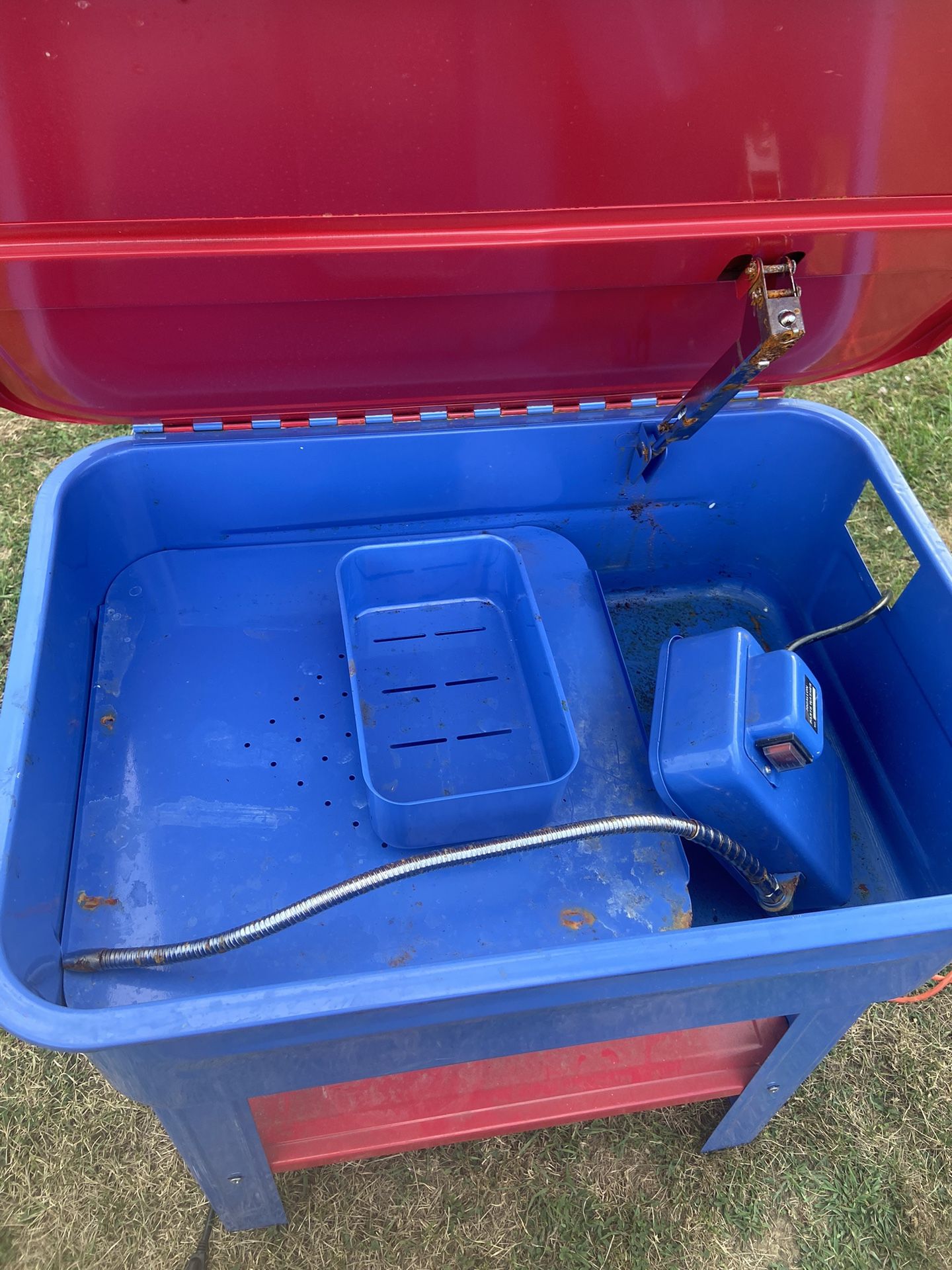 Parts Cleaner Table