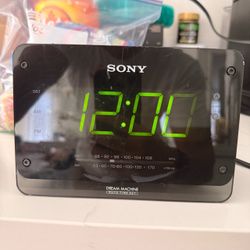 Sony Dream Machine AM/FM Alarm Clock Radio