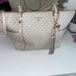 Michael Kors bag