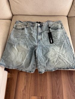 Mens Fashion nova shorts size 40