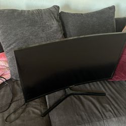 Samsung Curved Monitor 27”