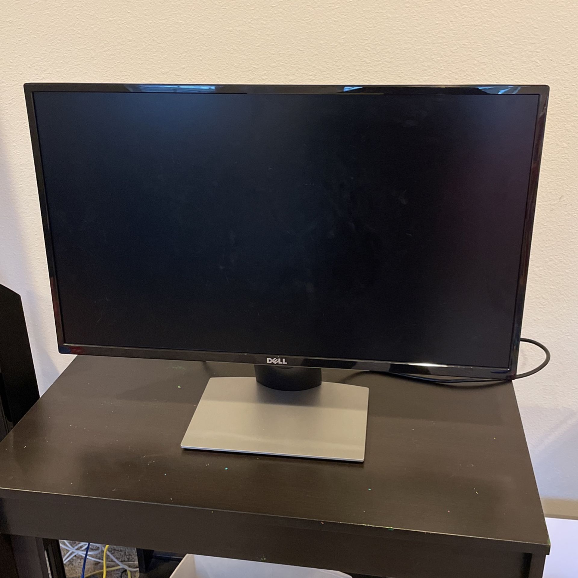 Dell 27 Inch Monitor 