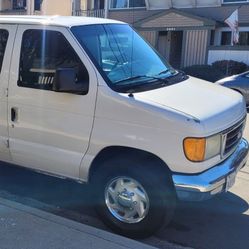 Ford Van 2005
