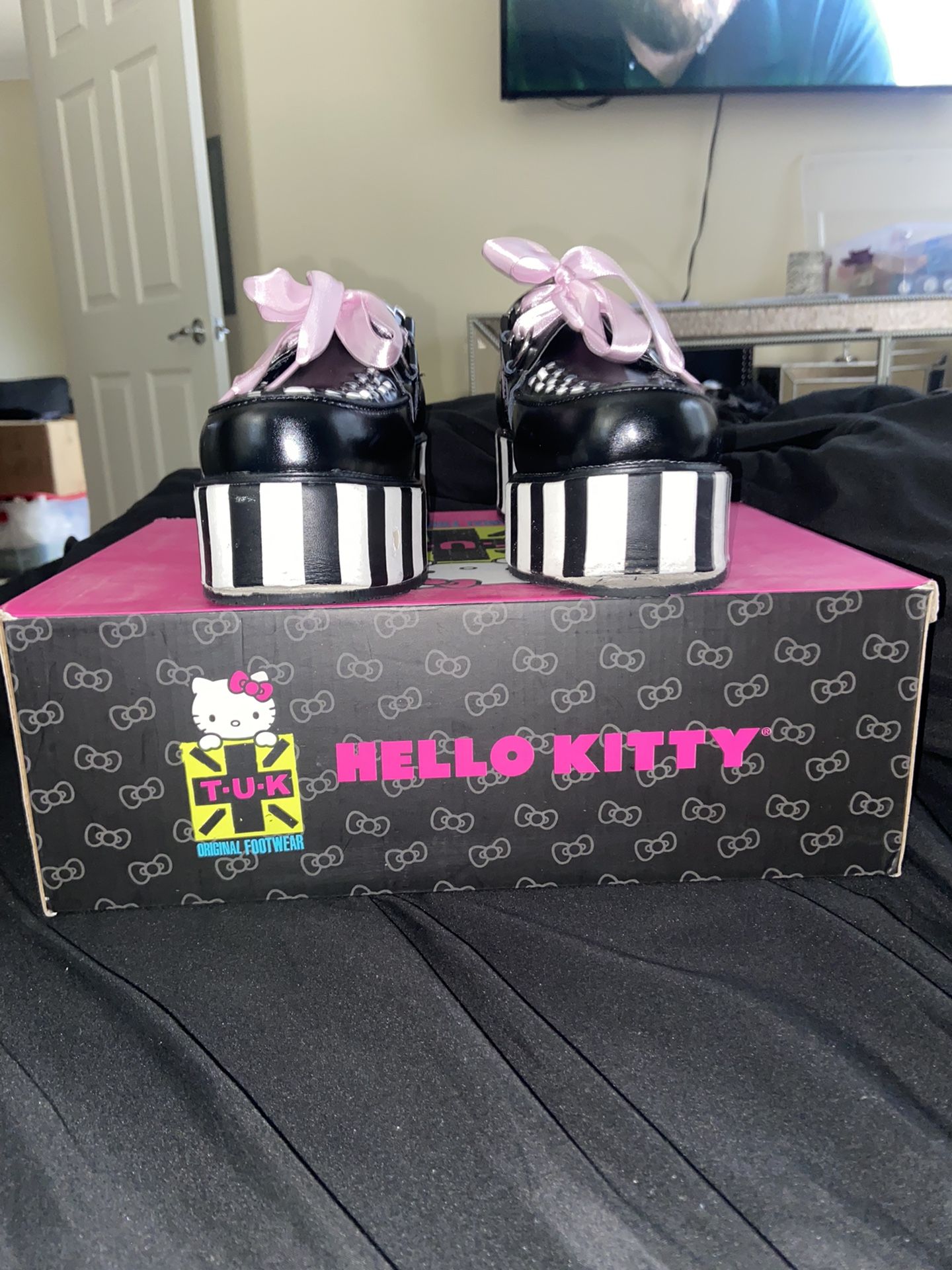 TUK Hello Kitty Creepers for Sale in Menifee, CA OfferUp