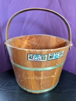 Vintage Wooden Rustic (Firkin Sugar?) Bucket w/ Swing Handle & Divider