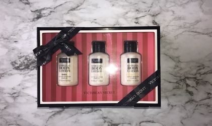 Victoria secret body set