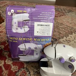 Mini Sewing Machine