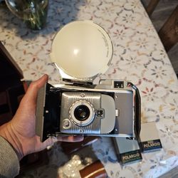 Polaroid Land Camera Model 80 