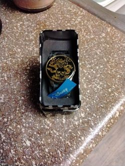 NIB Disney's Pirates Of The Caribbean Watch