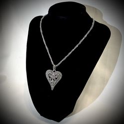Vtg MY GEN Sterling Silver Marcasite Heart Pendant Necklace 17.8g Italy Chain