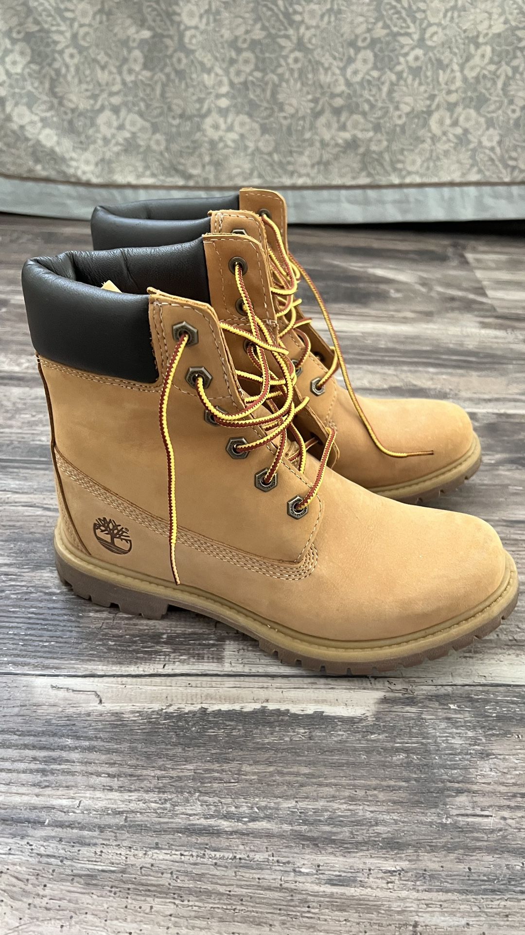Timberland Boots: Women’s Size 8