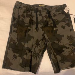 New Men’s Camo Shorts 