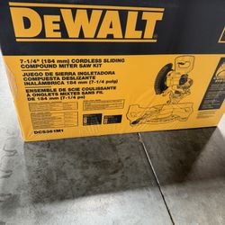 DEWALT 20V MAX* 7-1/4-Inch Miter Saw, Cordless (DCS361M1) 