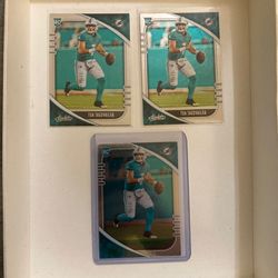 Tua Tagovailoa ROOKIE CARD (Absolute Football) GREEN PARALLEL