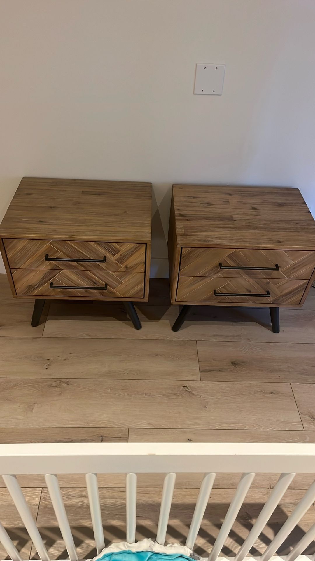 Set Of 2 Like New Nightstands