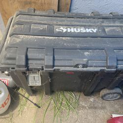 Husky Box 