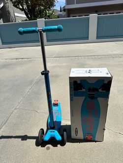 Micro Kickboard max deluxe Blue