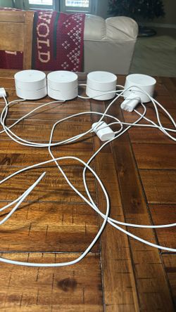 Google Wi Fi Pucks