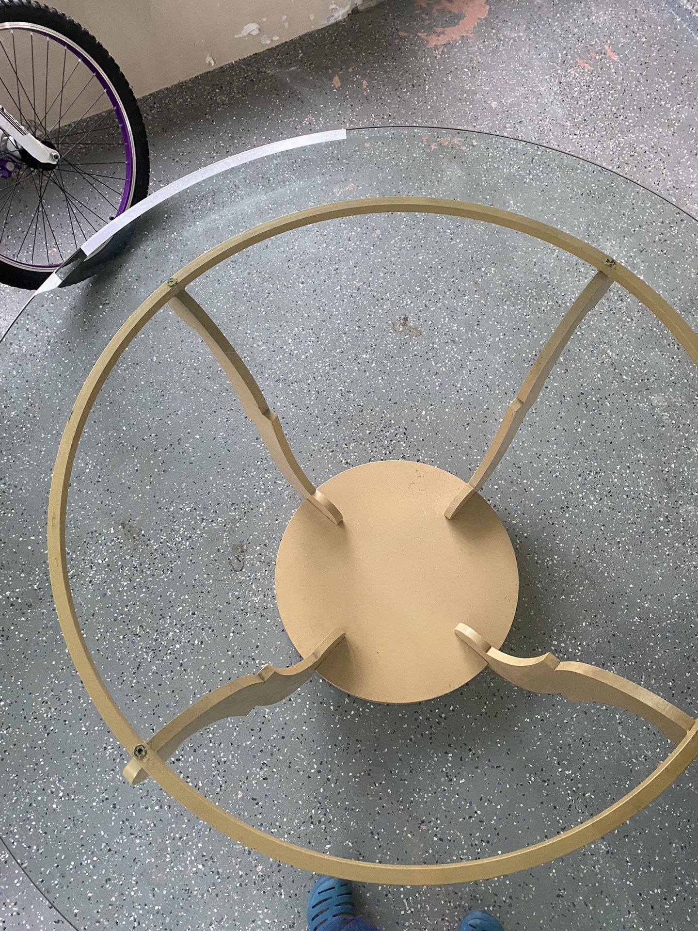 Round Dining Table