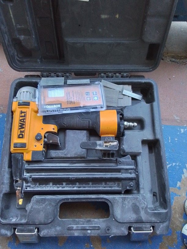 Dewalt 18gauge Nail Gun