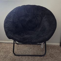Black Saucer Chair 
