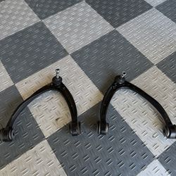 2008 Chevy Silverado Upper Controll Arms