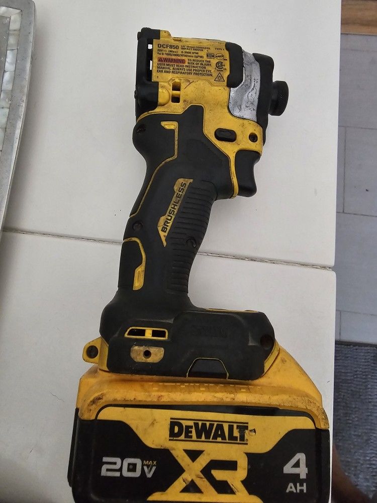 Dewalt Drill with battery no charger